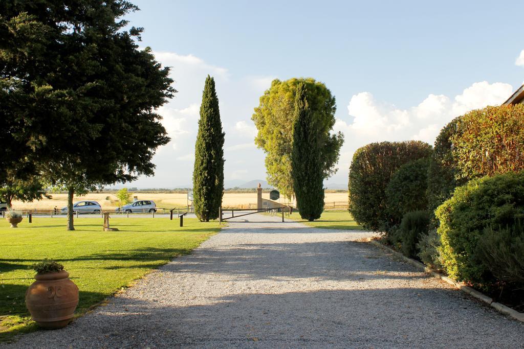 Agriturismo Giuncola & Granaiolo Rispescia Exterior photo