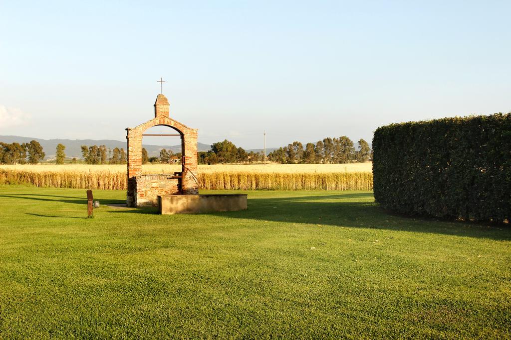 Agriturismo Giuncola & Granaiolo Rispescia Exterior photo