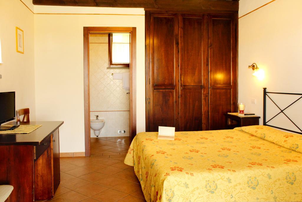 Agriturismo Giuncola & Granaiolo Rispescia Exterior photo